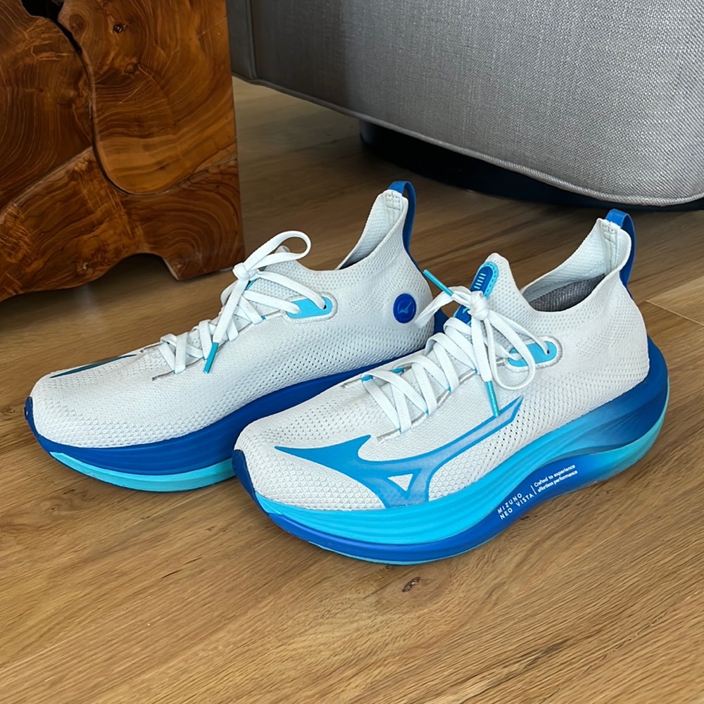 Mizuno Neo Vista Running Shoes